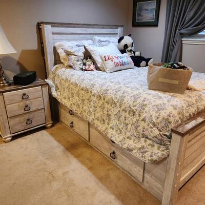 Sale Photo Thumbnail #26