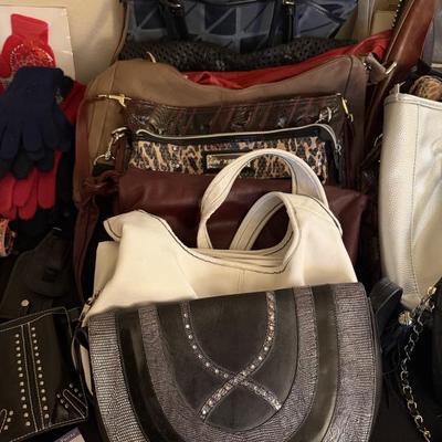 Sale Photo Thumbnail #122