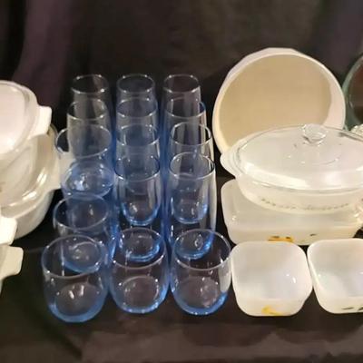 Vintage Pyrex, Corning Ware & Anchor Hocking Glassware Collection
