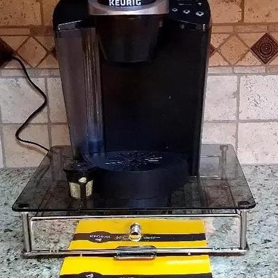 Keurig Brewer With Solofill Filter & Glass K-Cup Storage Drawer