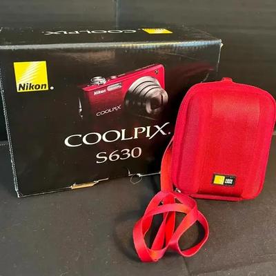 Nikon Coolpix S630 Digital Camera with Case Logic Carrying Case