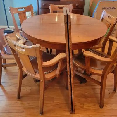 Round Wooden Dining Table with Six Chairs & Two Leaves