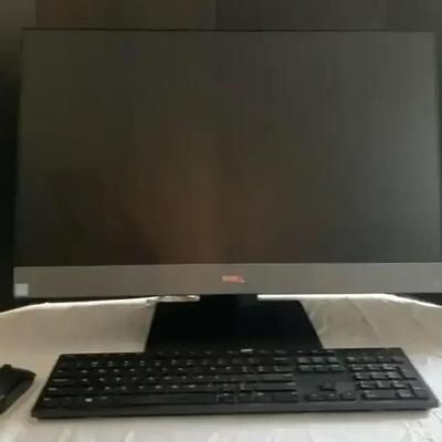 Dell Inspiron 27" 7777 All-In-One Desktop Computer With Keyboard & Mouse