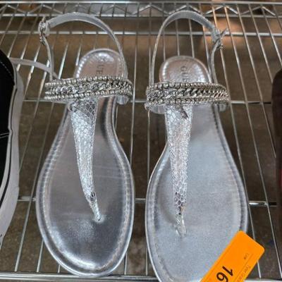 Sale Photo Thumbnail #31