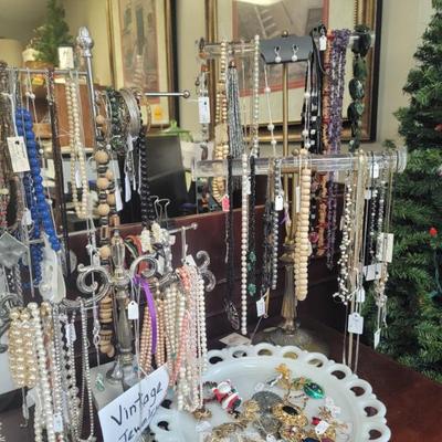 Sale Photo Thumbnail #11