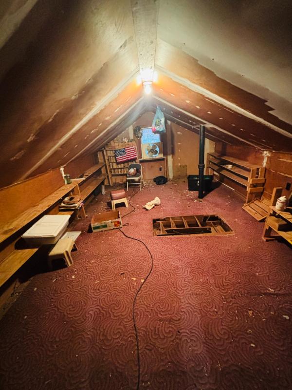 Sale Photo Thumbnail #12