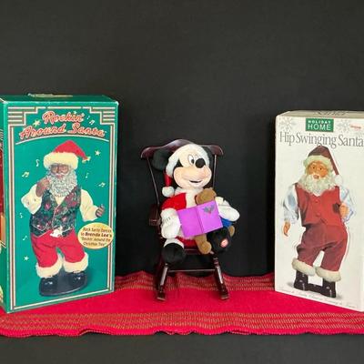 Mickey Santa And More 