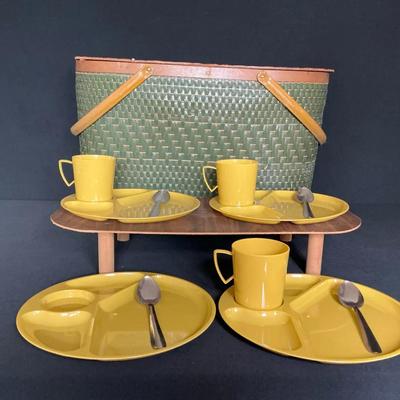 Hawkeye By Burlington Basket Company, Picnic Basket Set