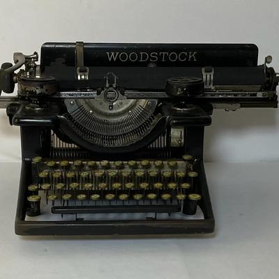 Vintage Woodstock Typewriter