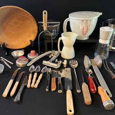 Retro Kitchen Gadgets 