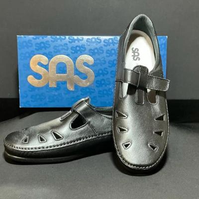 Brand New Pair Of Size 12 SAS Black Roamers
