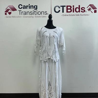 Womens Large White Laced Blouse & Skirt
