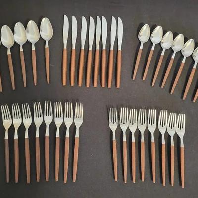 EKCO "Canoe Muffin" Eterna Flatware (K)