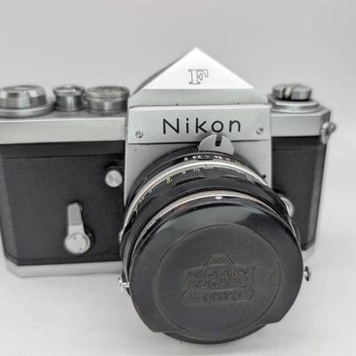 Vintage Nikon F, Nippon Kogaku 35mm Camera 