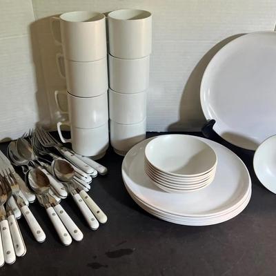 Melamine Camping Plates Bowls & Mugs, Mardi Gras Silverware Set Korea