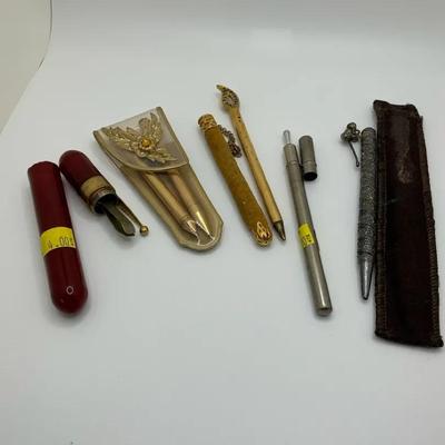 Dainty Ladies Pens And Thermometer Case