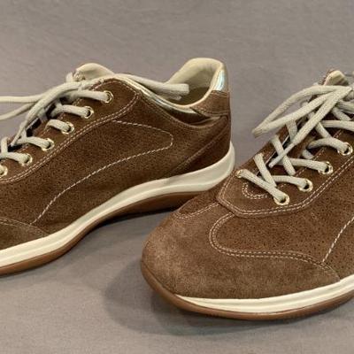 Sale Photo Thumbnail #67