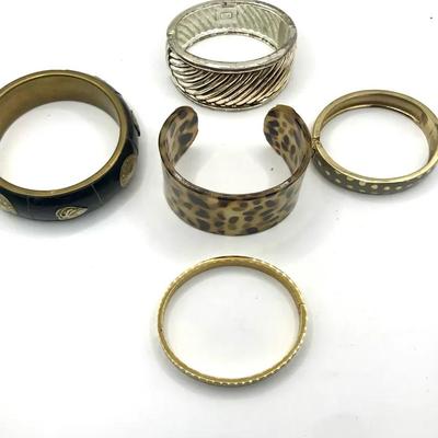 Bracelet Lot - 4 Metal and 1 Plastic