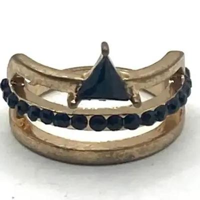 Gold Tone Wrap Ring with Black Stones Size 6.5