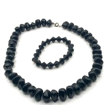 Black Plastic Beads 