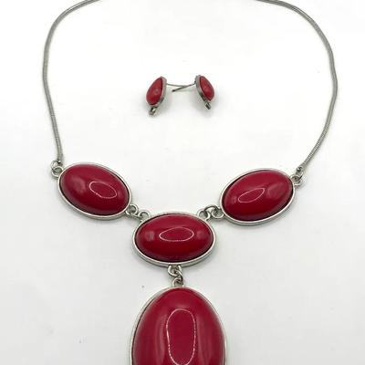Women'S Red Chunky Cabochon Silver Tone Necklace And Earrings