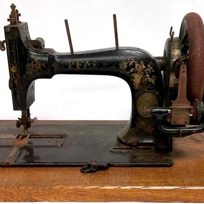 “Pfaff” Hand Crank Sewing Machine