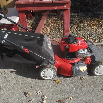 Sale Photo Thumbnail #7: self propelled.  Needs new pull string