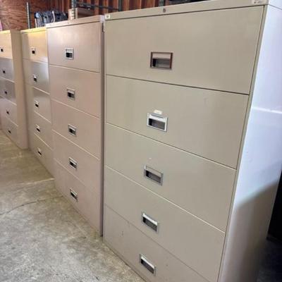 Sale Photo Thumbnail #46