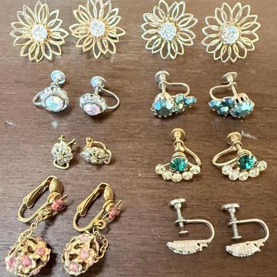Assorted Vintage Clear And Colored Stone Earrings And Pins