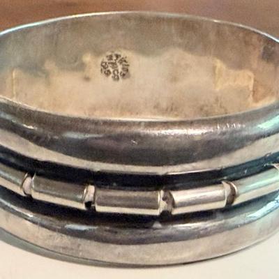 Vintage Mexico Sterling Silver 925 Hinged Bangle Bracelet - Total Weight 53.25 Grams