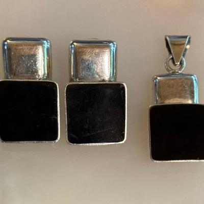 Vintage Sterling Silver & Black Onyx Earrings And Pendant - Weight 27.19 Grams
