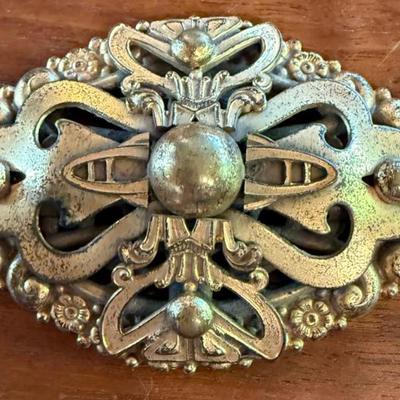 Antique Art Nouveau Gold Tone Metal Brooch