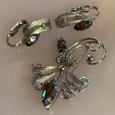 Vintage Sterling Silver Sorrento Brooch & Matching Clip On Earring With Faceted Hemitite Stones - 11.85 Grams