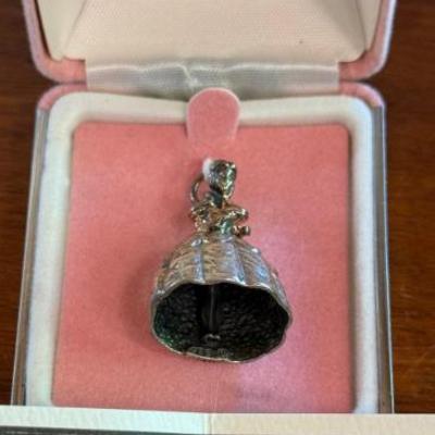 Disney Store 1997 Sterling Silver Limited Edition Belle Beauty & The Beast Charm Number 4491 Of 15,000