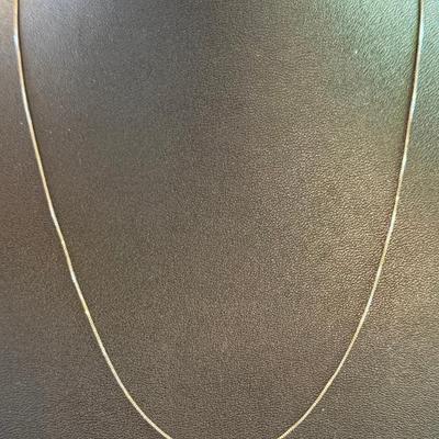 14k White Gold Delicate 18 Inch Necklace Total Weight 1 Gram