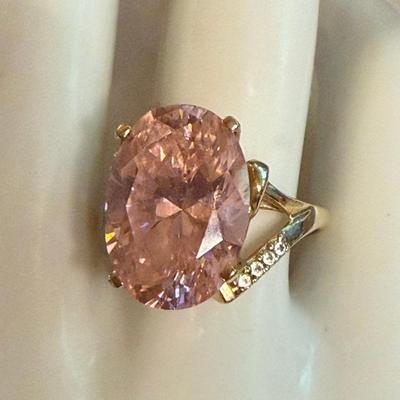 Vintage 14k Gold Ring Large Pink Cz Faceted Stone Size 9.5 - Weight 9.05 Grams
