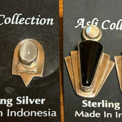 2 Pairs Of Sterling Silver Earrings Moonstone And Black Onyx & Moonstone - Weight 18.78 Grams