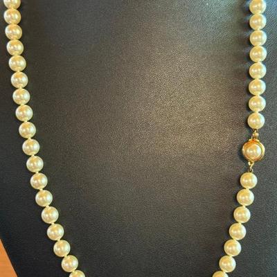 Vintage Majorca Spain 22 Inch Pearl Necklace