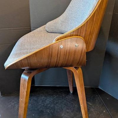 Sale Photo Thumbnail #40: Mid-Century Modern Bentwood Upholstered Accent Chair