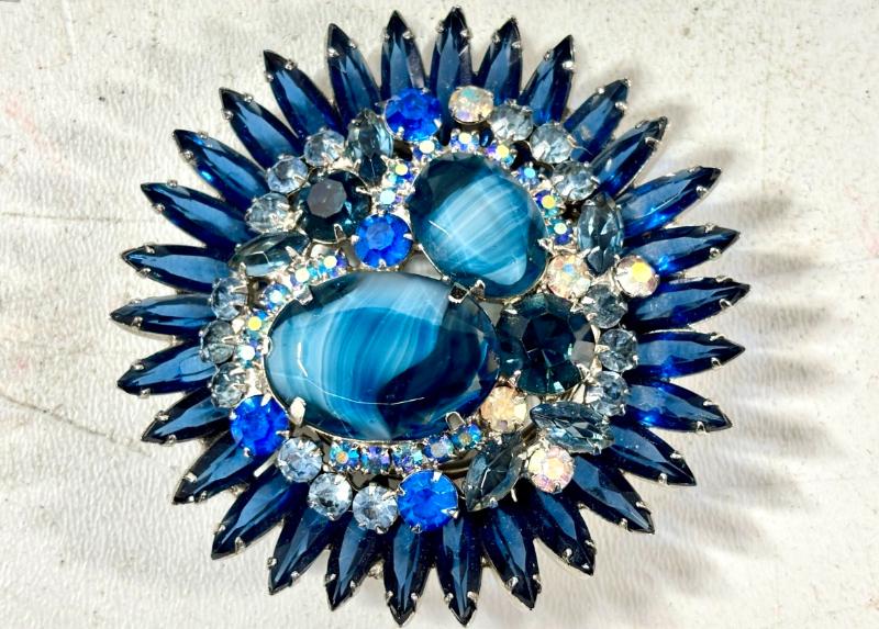 Sale Photo Thumbnail #9