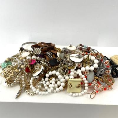 Sale Photo Thumbnail #339