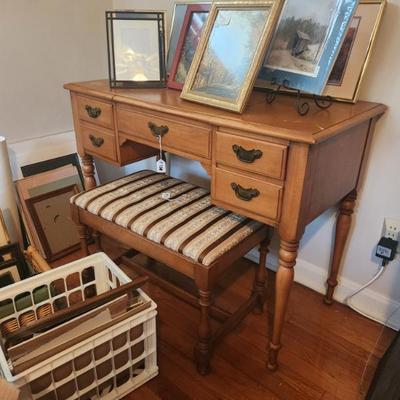 Sale Photo Thumbnail #198