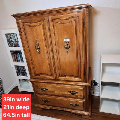 Sale Photo Thumbnail #182