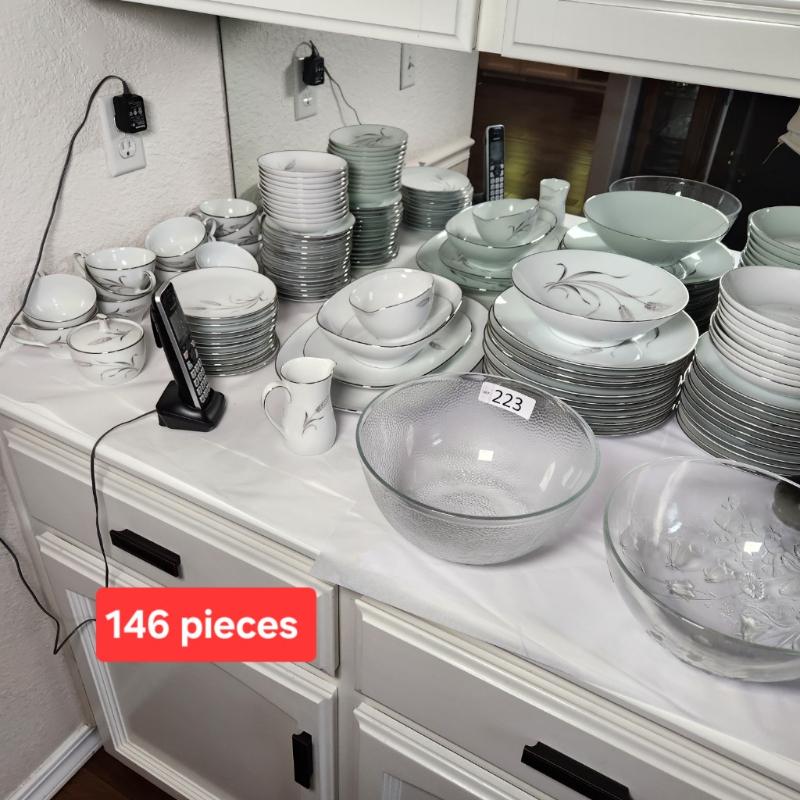 Sale Photo Thumbnail #658