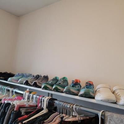 Sale Photo Thumbnail #417