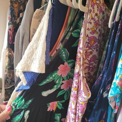 Sale Photo Thumbnail #383