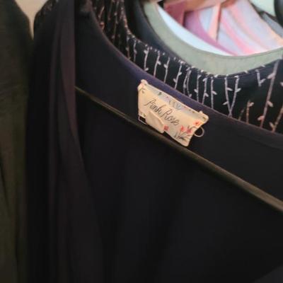 Sale Photo Thumbnail #393