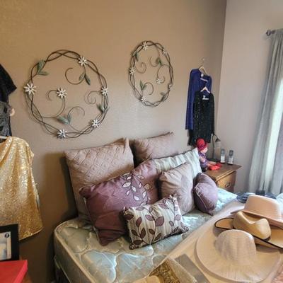 Sale Photo Thumbnail #462