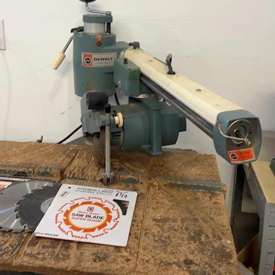 Vintage B&D Dewalt Home Shop Saw * Tested Works!