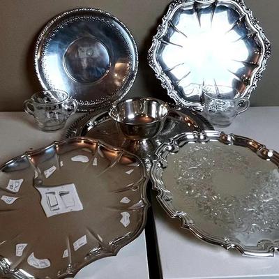 Silverplate Serving Set * 4 Trays & Cream & Sugar * Tray with Center Bowl * Chippendale, Wallace